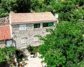 Sunny Villa, With Pool, BBQ, View, Parking